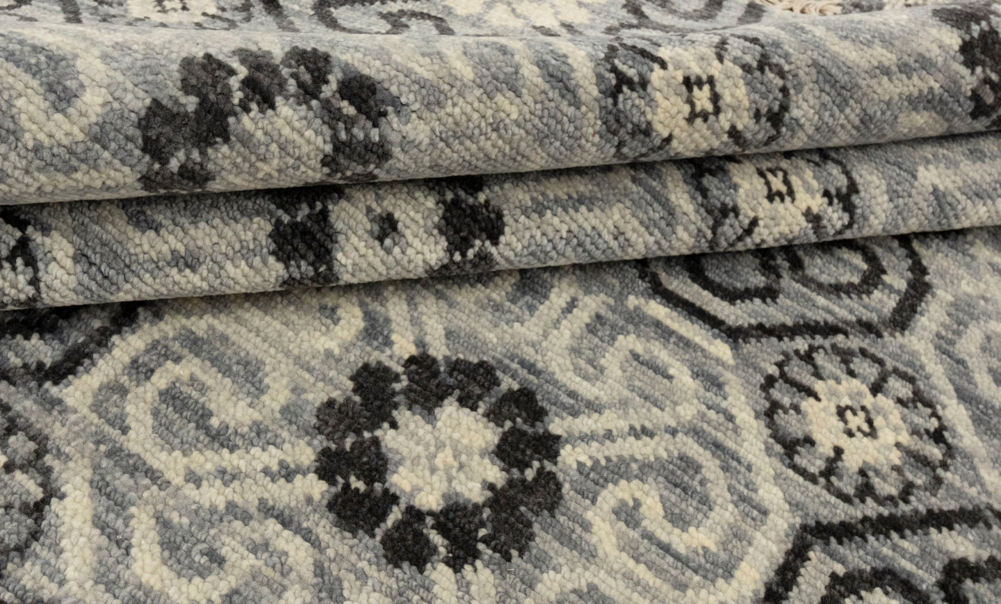 Ishahan Ikat Persian Style Rug